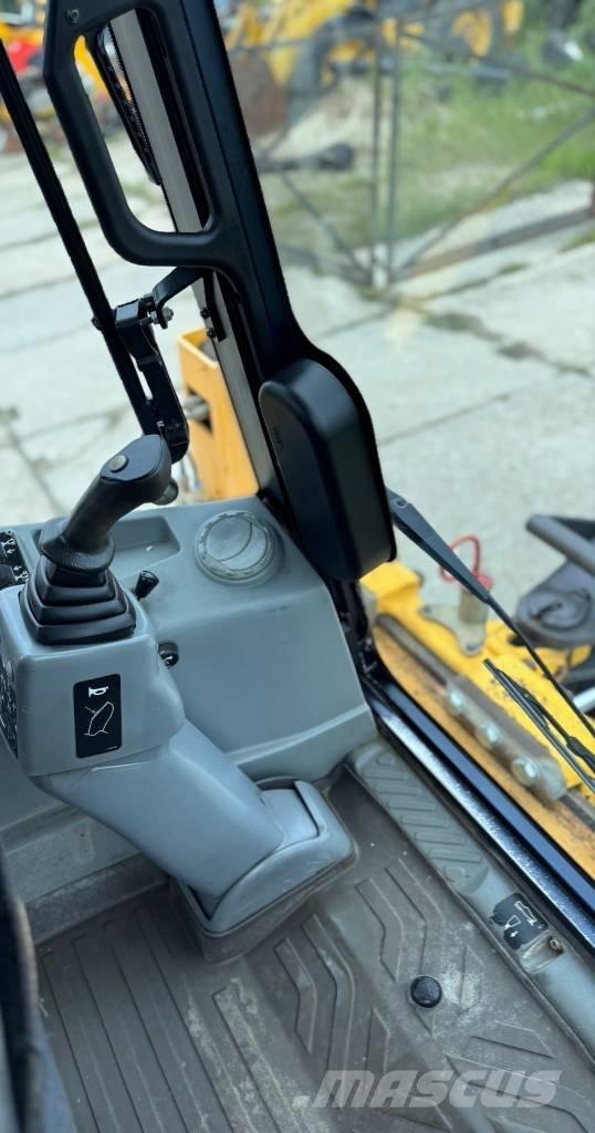 Volvo BL 71, JOYSTICK Товарач със заден ексватор