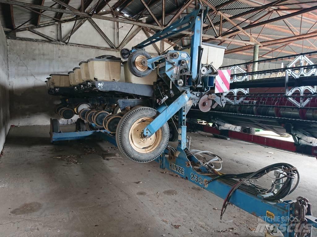 Kinze 2300 Машини за прецизно сеене