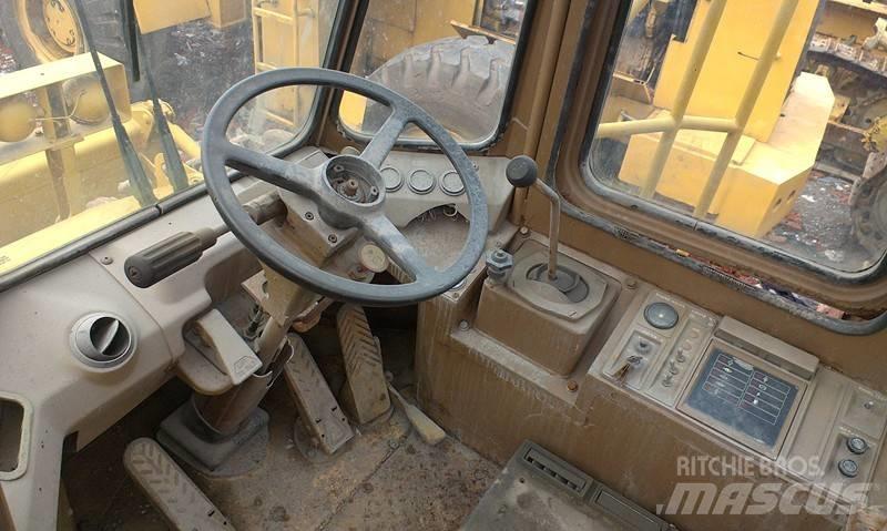 CAT 815 B Уплътнители за почва
