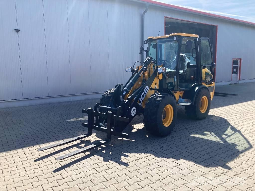 JCB 407 Колесни товарачи