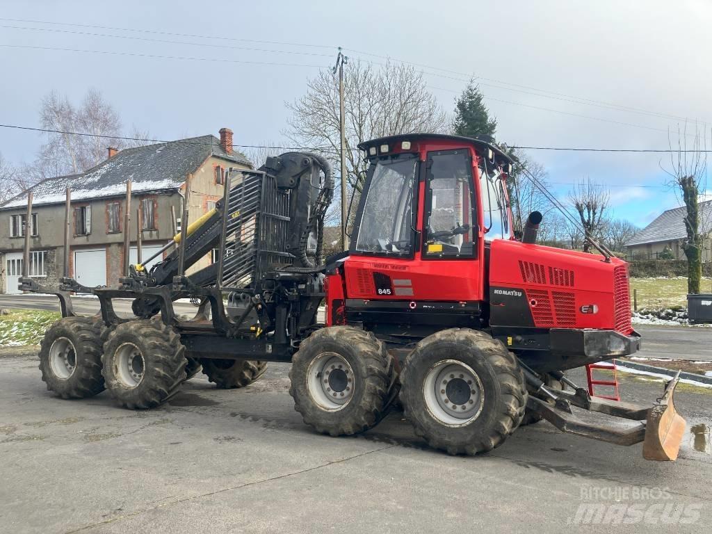 Komatsu 845 Форуардери
