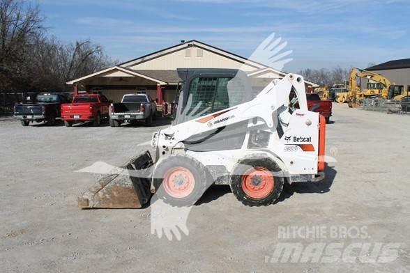 Bobcat S590 Мини товарачи
