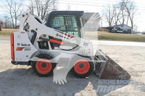 Bobcat S590 Мини товарачи
