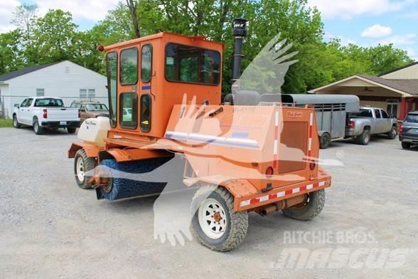 Broce KR350 Автоматични метачки с четки