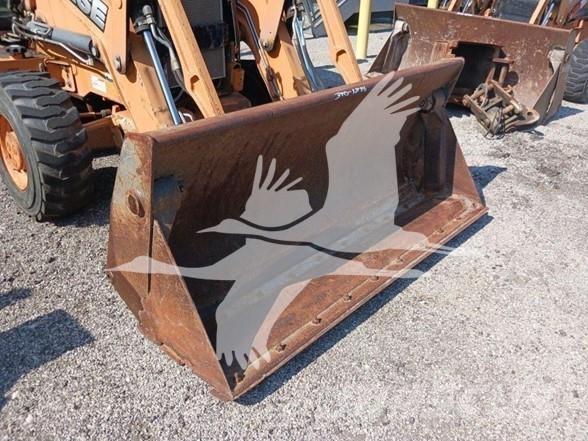 CASE 580N Товарач със заден ексватор