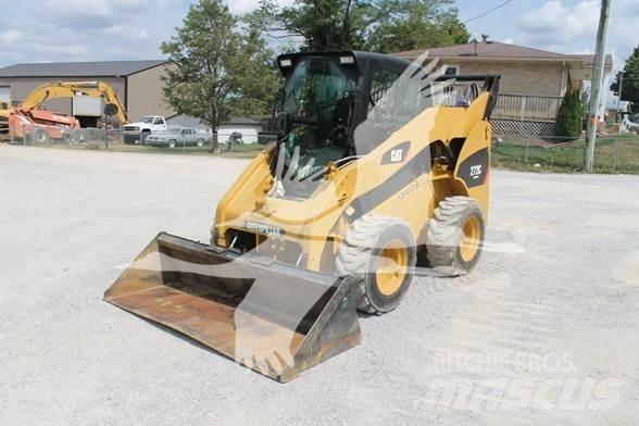 CAT 272C Мини товарачи
