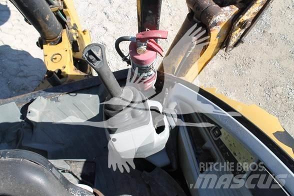 CAT 420E Товарач със заден ексватор
