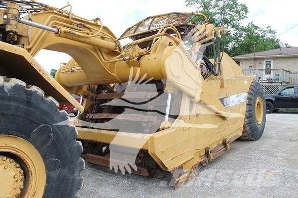 CAT 615C II Скрепери
