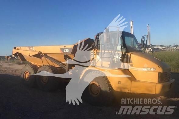 CAT 725 Дъмпери/моторни превозни средства