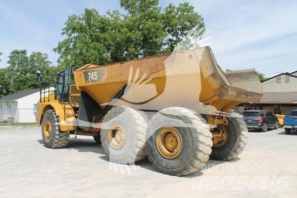 CAT 745 Дъмпери/моторни превозни средства