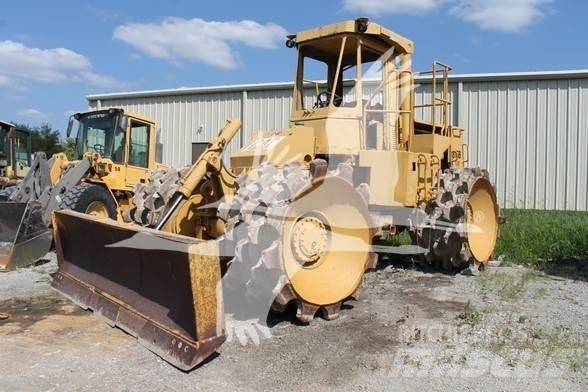 CAT 815B Еднобарабанни ролки
