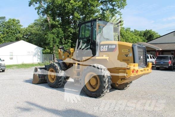 CAT 914M Колесни товарачи