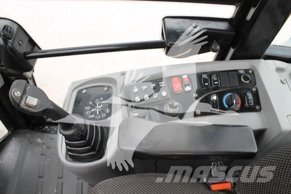 CAT 914M Колесни товарачи