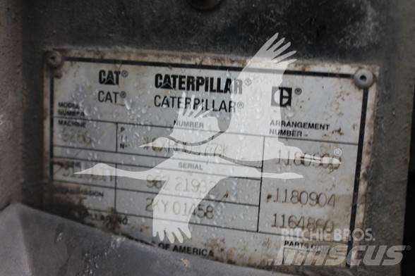 CAT 928G Колесни товарачи