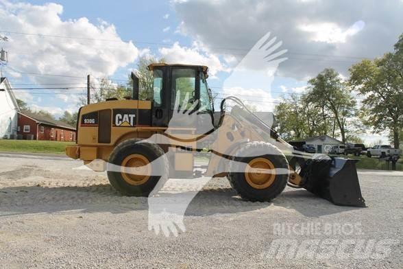 CAT 930G Колесни товарачи