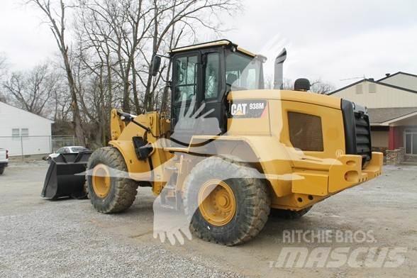 CAT 938M Колесни товарачи