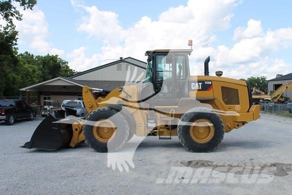 CAT 938M Колесни товарачи