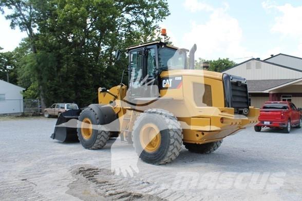 CAT 938M Колесни товарачи