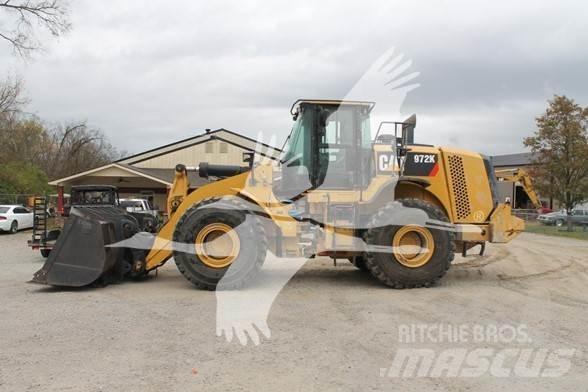 CAT 972K Колесни товарачи