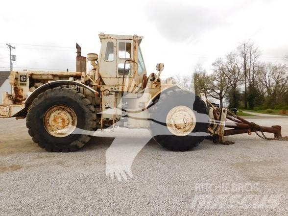 CAT 988 Колесни товарачи