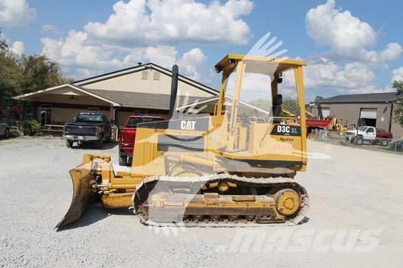 CAT D3C XL Верижни булдозери
