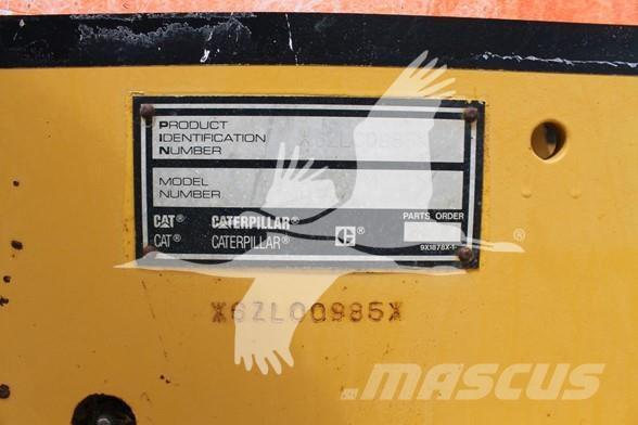 CAT D5C LGP Верижни булдозери
