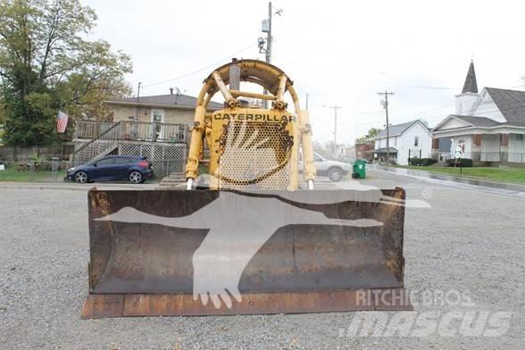 CAT D6C Верижни булдозери

