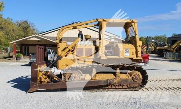 CAT D6D Верижни булдозери
