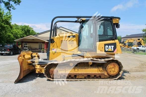 CAT D6K2 XL Верижни булдозери
