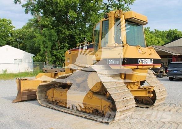 CAT D6N LGP Верижни булдозери
