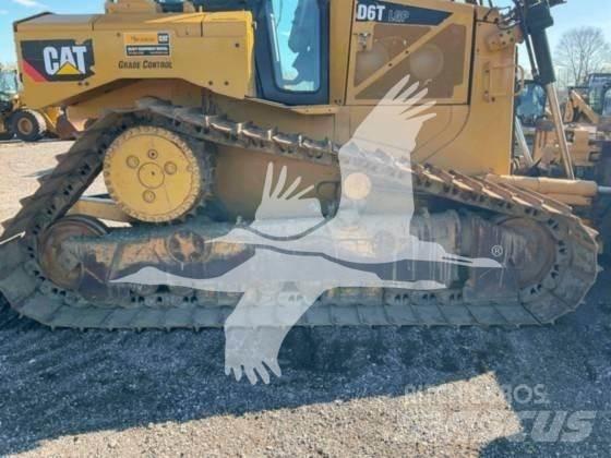 CAT D6T Верижни булдозери
