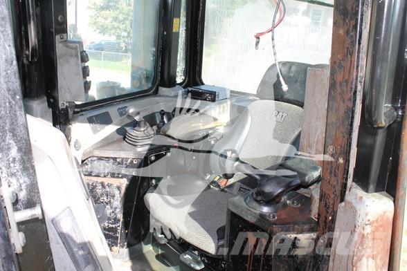 CAT D6T LGP Верижни булдозери

