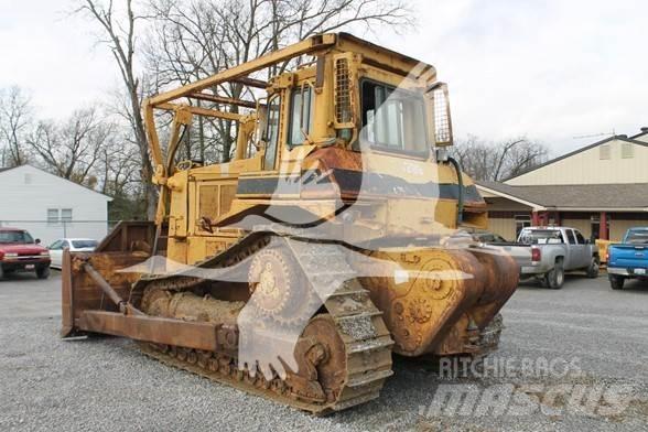 CAT D7H Верижни булдозери
