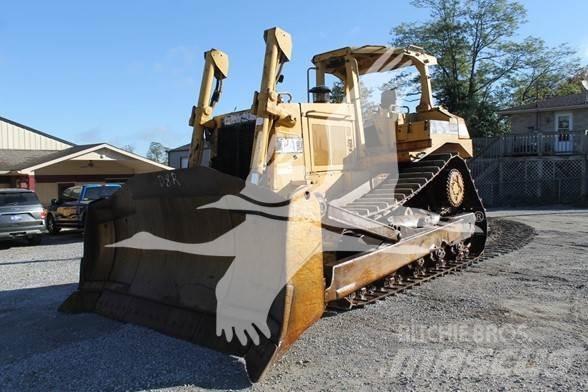 CAT D8N Верижни булдозери
