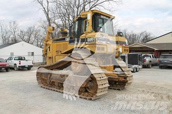 CAT D8R Верижни булдозери
