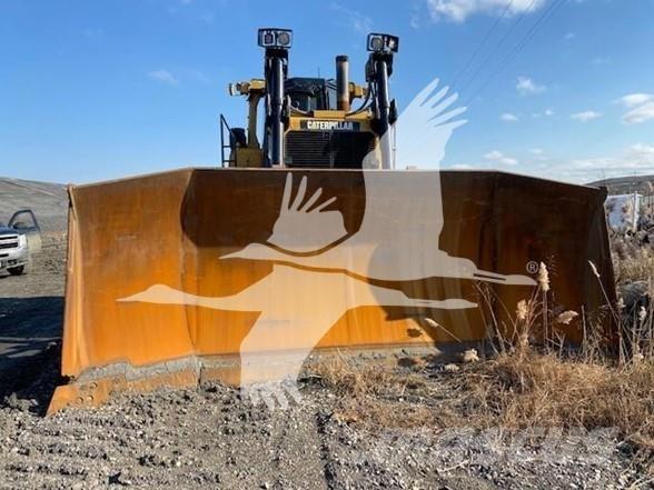 CAT D9T Верижни булдозери
