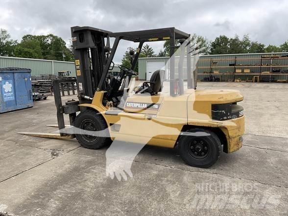 CAT DP50 Дизелови камиони