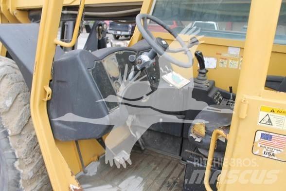 CAT TL1055 Телескопични товарачи