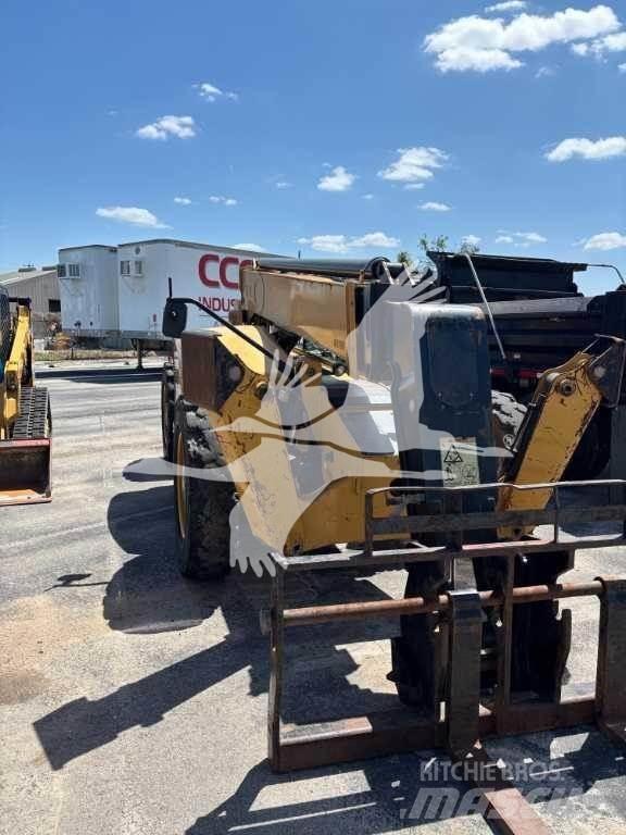 CAT TL943D Телескопични товарачи