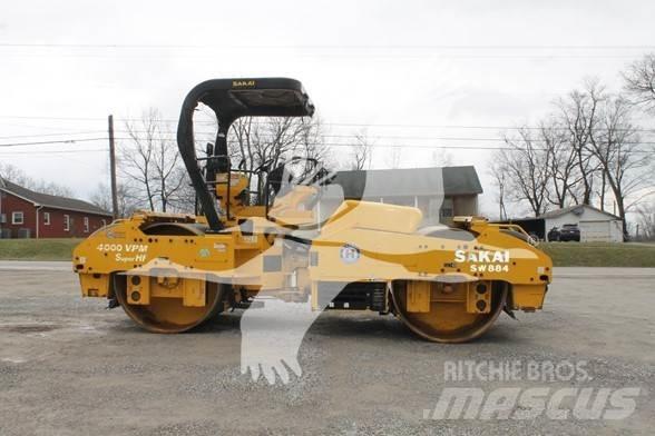 Sakai SW884 Еднобарабанни ролки
