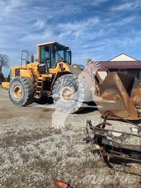 Volvo L220F Колесни товарачи