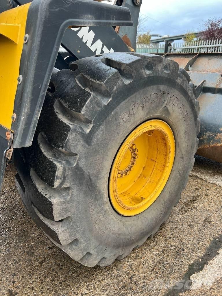 Komatsu WA320PZ-6 Колесни товарачи