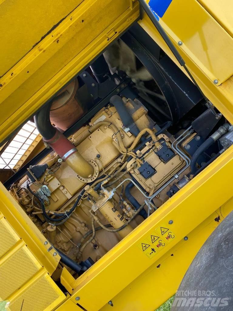 New Holland FX 60 Самоходни фуражири