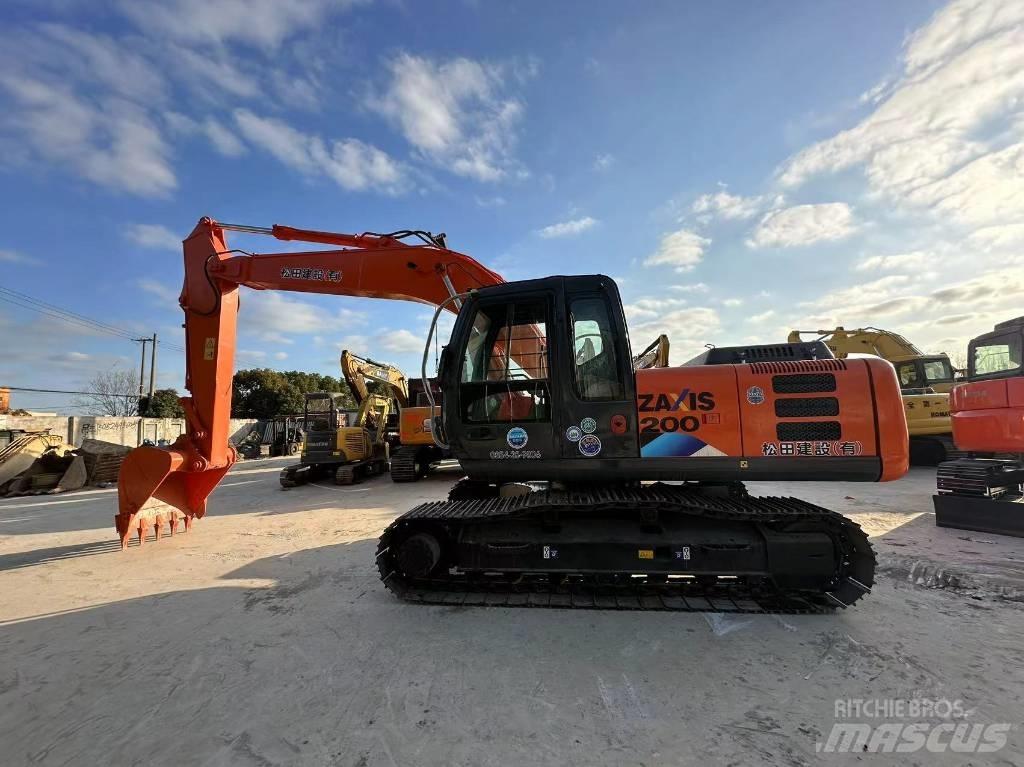 Hitachi ZX 200 Мини екскаватори < 7 т