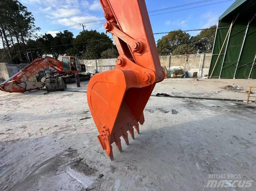 Hitachi ZX 200 Мини екскаватори < 7 т