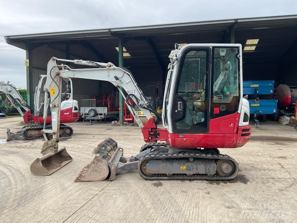Takeuchi TB 230 Мини екскаватори < 7 т