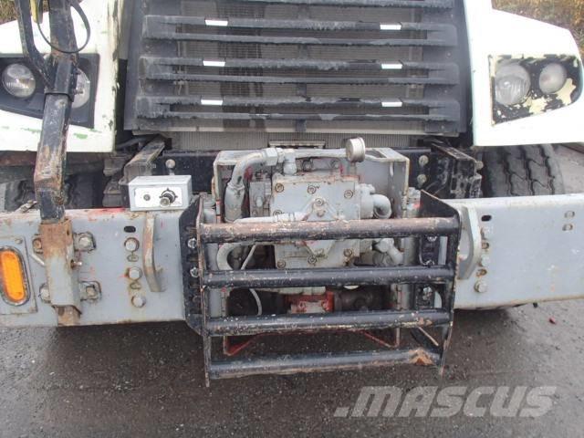 Freightliner 114 SD Строителство - Други