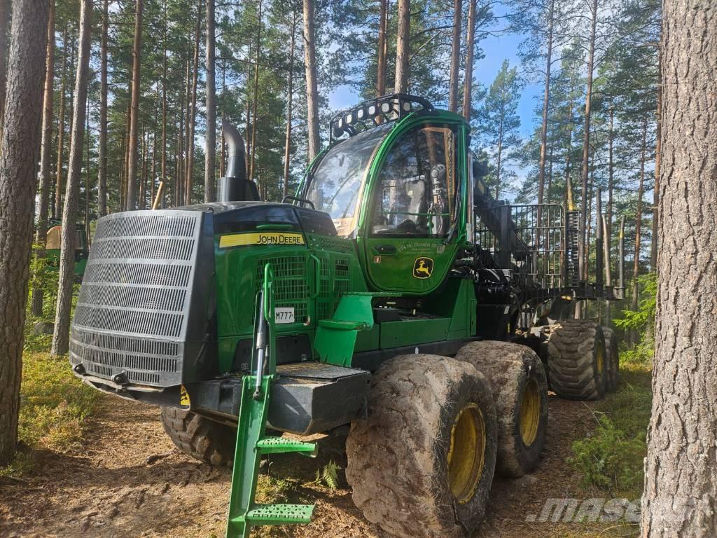 John Deere 1510G Форуардери