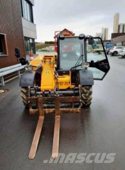 JCB 525-60 Телескопични товарачи