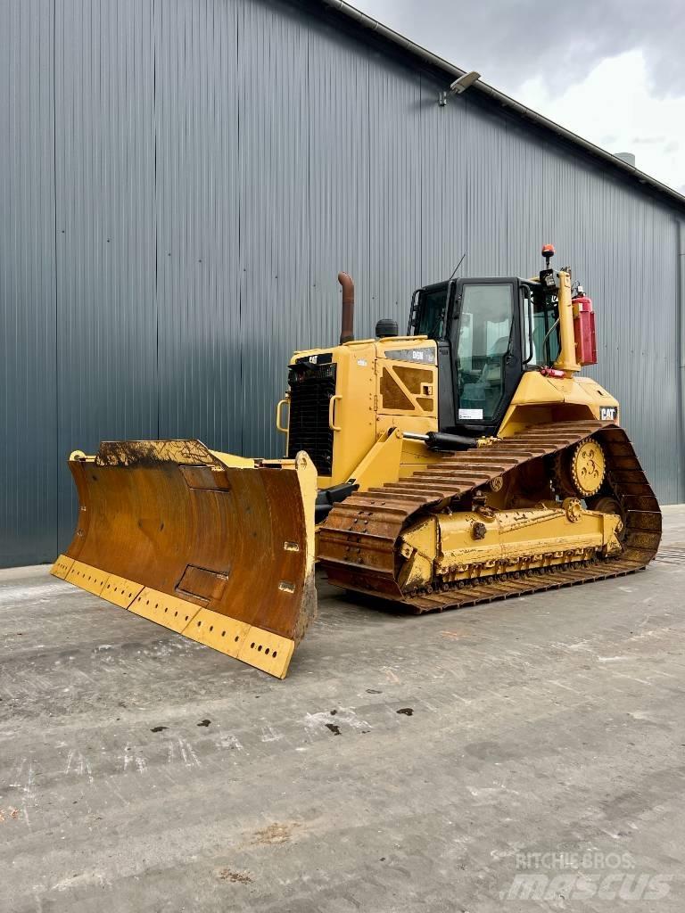 CAT D6N LGP Верижни булдозери
